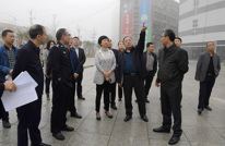 苟小莉调研指导县综治中心选址建设工作