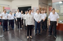 苟小莉率领县级领导干部开展革命传统教育