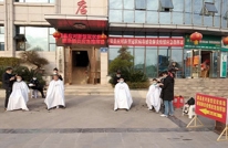 渠县：爱心“义剪”温暖“疫”线