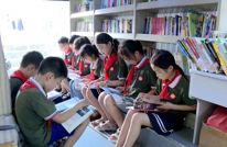 我县举办“新时代乡村阅读季”示范活动走进望溪一小