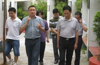 静边一小召开校园文化建设“修订”会