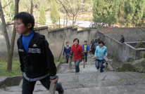 报恩二校：用勤劳双手 建美丽校园