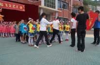 艺烽双语学校庆“六一”雏鹰起飞文艺汇演