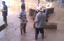 渠县汇南乡中心学校：洪水退去 清淤消毒忙