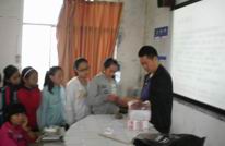 涌兴中学为贫困寄宿生发放生活补助暨贫困高中生发放国家助学金