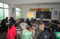 岩峰二校加强教师安全责任教育