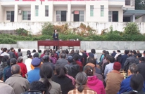 三汇初级中学：特邀专家给家长指路