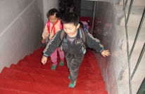 洗净尘土 净化心灵