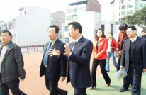 市、县政协委员到土溪一小调研校园文化建设