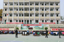李馥一校：法律援助中心送法进校园