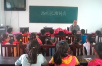 望溪二小多管齐下抓安全