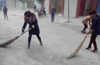 鹤林乡组织党员到社区开展志愿服务活动