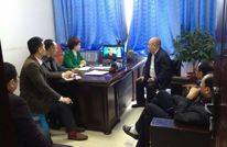 天星镇党员干部认真收看我市领导接受人民网视频访谈直播节目