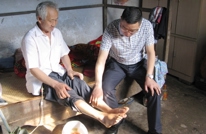 拱市乡组织人大代表开展走基层慰问活动