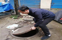 井盖要紧盖 合力镇积极整治“群众 最不满意的10件事”