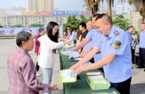 渠县开展六五环境日集中宣传活动