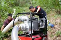 直面“烤”验  齐心协力抗旱保灌