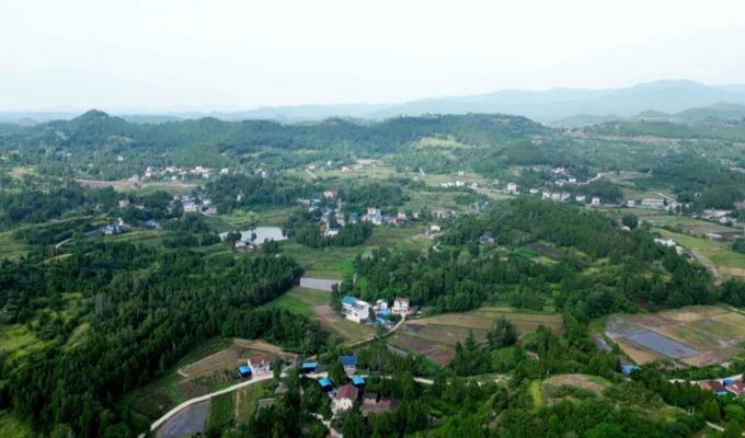 渠县：小庭院“茧”出新“丝路”