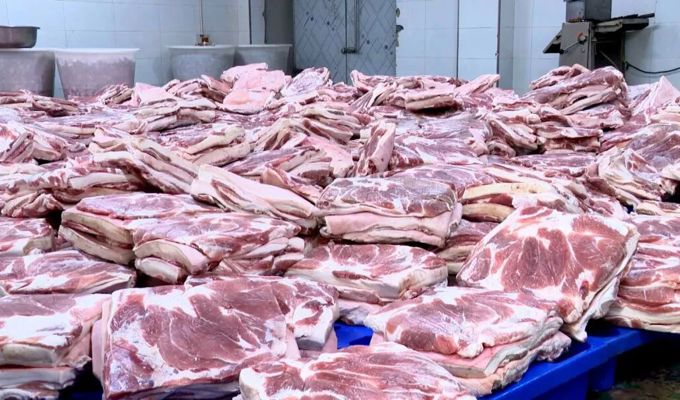 “腊“味出山 渠县手工腊肉借力直播香飘全国