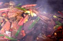 渠县：血旺煮沸邻里情 红火年味踏冬来