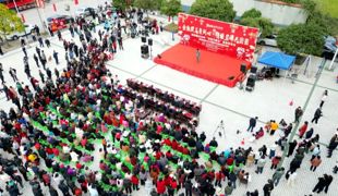 岩峰镇2026年“百姓大舞台”新春联欢会热闹开演