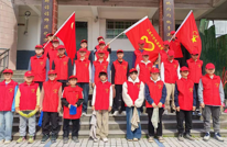 渠县土溪镇初级中学开展“学习雷锋”志愿清扫活动 用行动践行雷锋精神