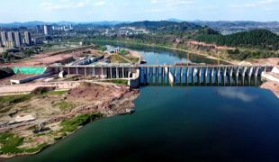 渠江风洞子航运配套工程临巴段：赶工期 抢进度