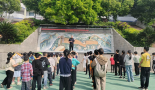渠县静边镇第四学校举行防震减灾应急疏散演练